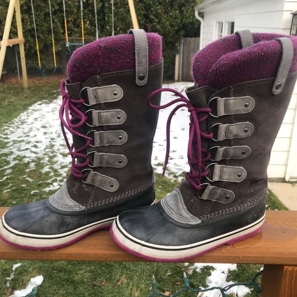 Excellent  condition sorel Joan of arctic knit 8.5